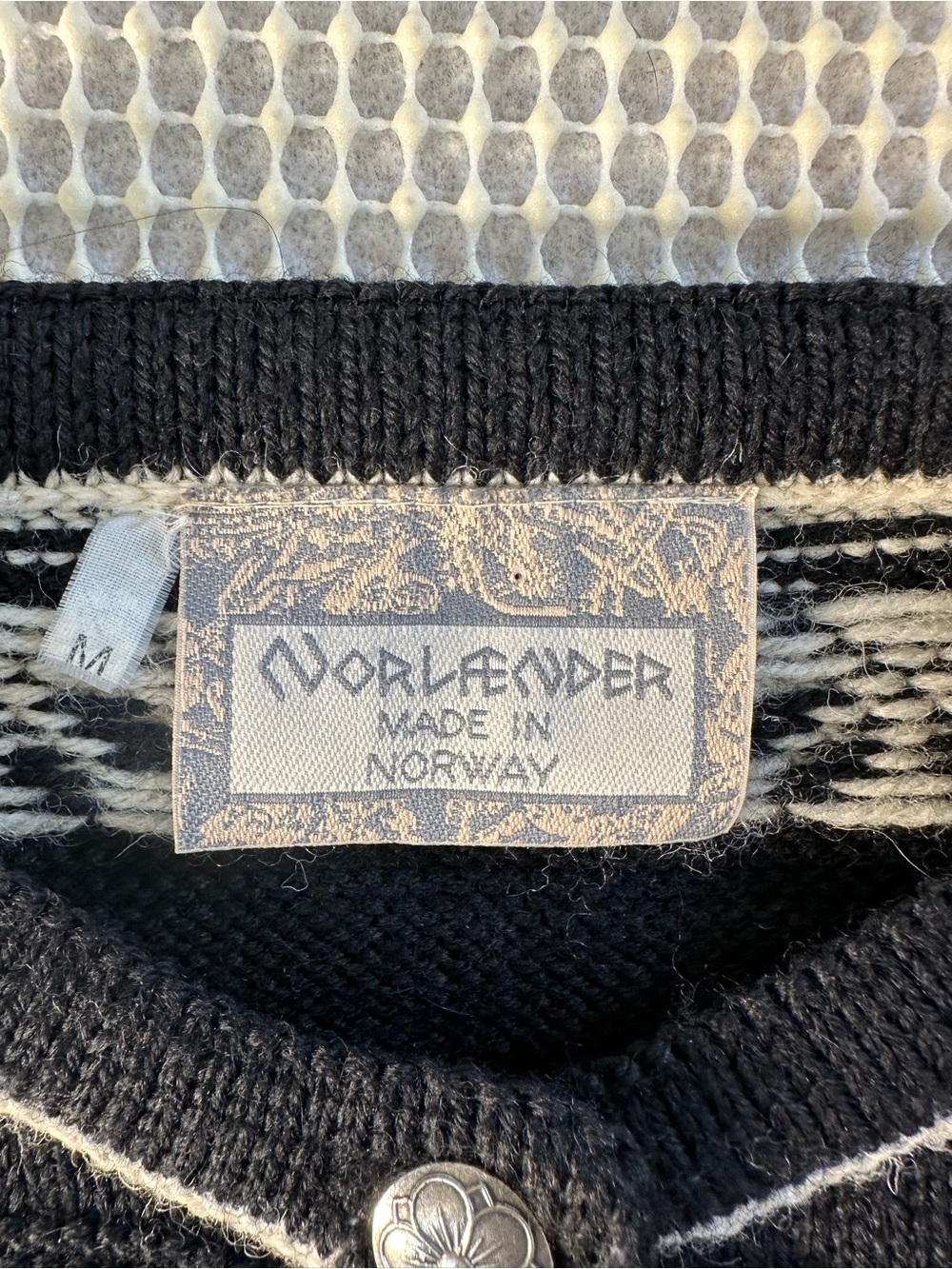 Vintage Norlender Norwegian Wool Cardigan Black Cream Fair Isle Nordic Pewter M - Picture 7 of 10